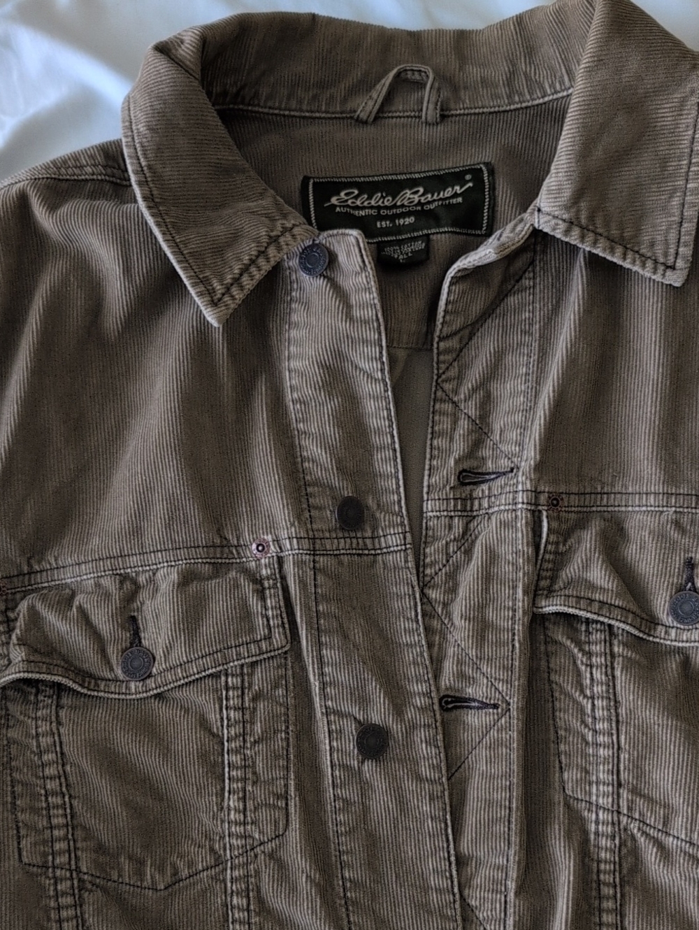 Eddie Bauer Men's Vintage StyleTaupe Corduroy Jacket. LT